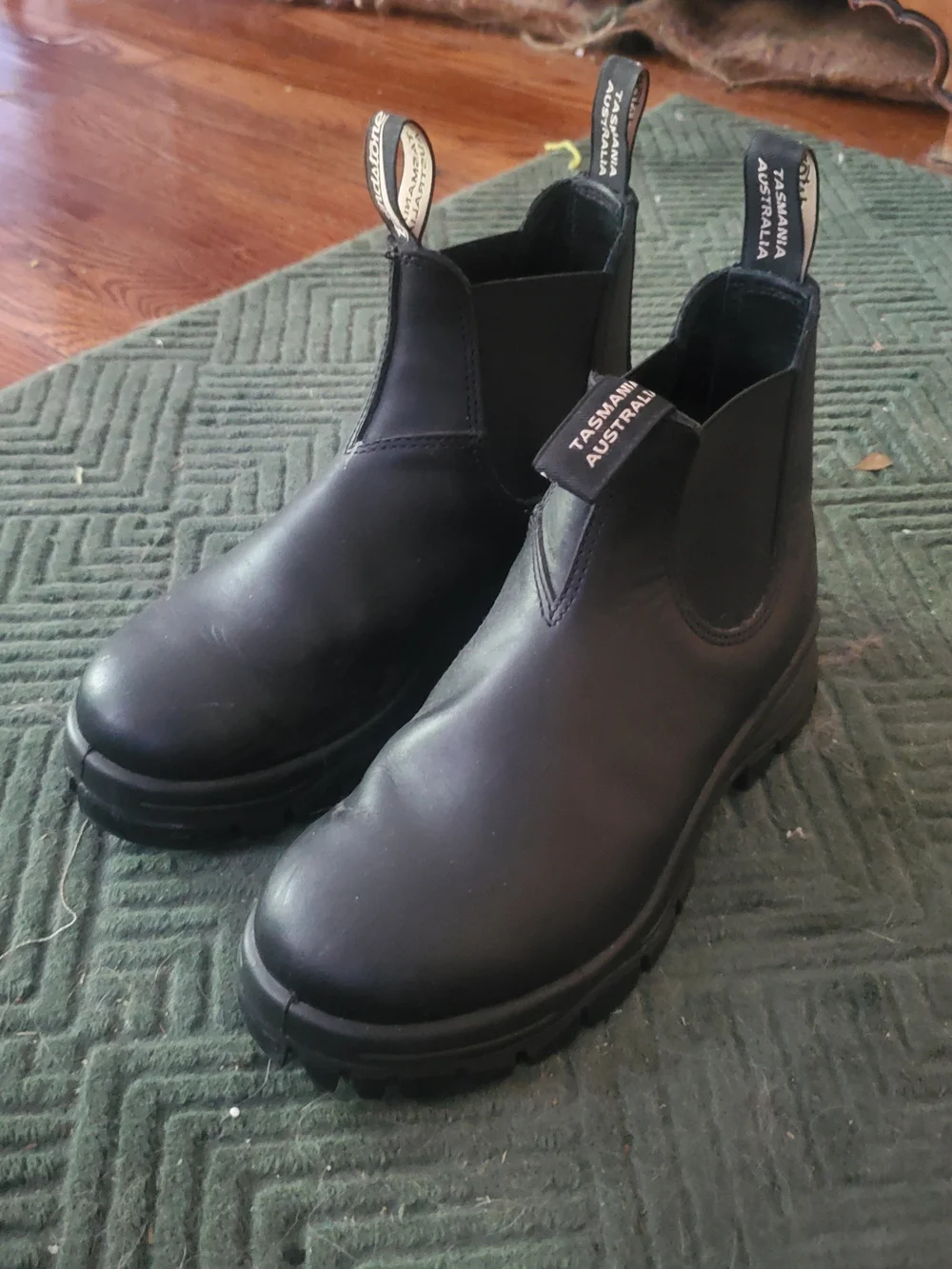 Blundstones Like New